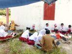 Siswa-Teban-Temiang-Lingga-laksanakan-ANBK-2024.jpg<pf>Siswa-SDN-027-Senayang-Seberangi-laut.jpg<pf>SDN-027-Senayang-Teban-ANBK-2024.jpg