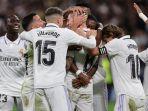 Toni-Kroos-tengah-selebrasi-dengan-rekannya-setelah-cetak-gol-ke-gawang-Cadiz.jpg