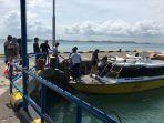 aktivitas-di-pelabuhan-bulang-linggi-tanjunguban-bintan.jpg