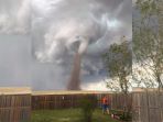 angin-tornado_20170608_174332.jpg