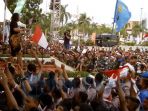 band-boomerang-tampil-di-acara-nusantara-bersatu_20161130_114619.jpg