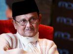 bj-habibie123.jpg