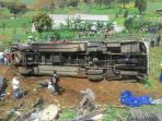 bus-maut-puncak_20170505_092330.jpg