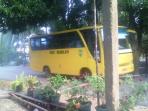 bus-sekolah-sudah-melayani-beberapa-desa-monggak-di-kecamatan-galang_20160315_111441.jpg