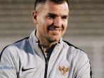 debut-resmi-pelatih-timnas-senior-indonesia-simon-mcmenemy.jpg