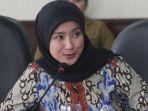 desy-ratnasari-dilantik.jpg