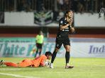 dewa-united-vs-pss-sleman-super-elja-dihantam-badai-cedera-pemain.jpg