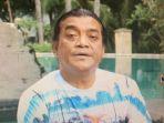 didi_prasetyo_kempot1.jpg<pf>toilet_wanita_didi_kempot.jpg<pf>didi-kempot-dan-sahabatnya-blontank-poer.jpg