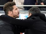 diego-simeone-memeluk-luis-enrique_20170208_174150.jpg