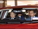 disopiri-pm-malaysia-mahathir-mohamad-jokowi-ungkap-pengalaman-diajak-ngebut.jpg