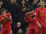duo-pemain-liverpool-asal-brazil_20161106_221627.jpg