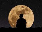 foto-ilustrasi-mimpi-melihat-bulan.jpg