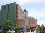 gedung-rs-awal-bross-batam-di-baloi.jpg