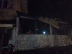 gedung-terbakar-malam.jpg