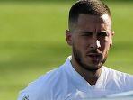 gelandang-real-madrid-asal-belgia-eden-hazard-berjalan-keluar.jpg