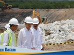 gubernur-kepri-nurdin-basirun-mendampingi-presiden-jokowi_20170323_222850.jpg