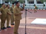 gubernur-memberikan-wejangan-pegawai-mangkir-apel-pagi_20170109_125928.jpg