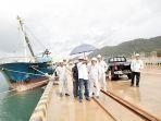gubernur-tinjau-proyek-jokowi.jpg