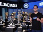 hakan-calhanoglu-resmi-menjadi-pemain-inter-milan-selasa-2262021.jpg