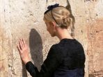 ivanka-trump-di-tembok-ratapan-yerusalem_20180514_143951.jpg