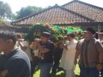 jenazah-musisi-deddy-supriadi-alias-deddy-dores_20160518_124058.jpg