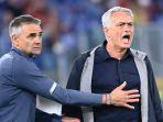 jose-mourinho-kanan-menunjukkan-reaksi-marah-saat-pertandingan.jpg
