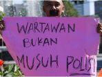 jurnalis-gelar-demo.jpg
