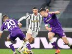 juventus-kalah-bintang-juventus-cristiano-ronaldo-dijaga-ketat-dua-pemain-fiorentina.jpg