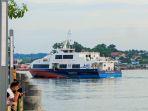 kapal-ferry-horizon-dari-singapura.jpg