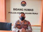 kasubbid-penmas-bid-humas-polda-kepri-kompol-robby-topan-manusiwa.jpg