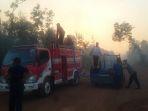kebakaran-lahan-di-jalan-uban-lama-km-49.jpg