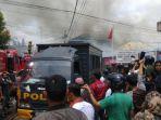 kendaraan-polisi-memasukli-kawasan-rutan-kabanjahe.jpg