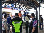 kondisi-penumpang-di-pelabuhan-domestik-sekupang.jpg