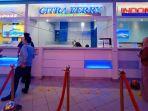 konter-penjualan-tiket-kapal-ferry-internasional-di-pelabuhan-batam-center-selasa-1272022.jpg