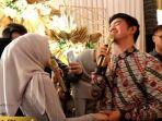 lesti-dan-rizky-saat-berduet-bernyanyi-di-acara-pernikahan-ega-dan-rafly-da.jpg