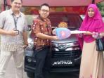 lizda-suzana-warga-taman-duta-mas-batam-centre-hadiah-daihatsu_20151228_135123.jpg