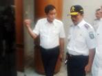 menteri-perhubungan-ignasius-jonan-saat-melakukan-sidak_20160617_202933.jpg