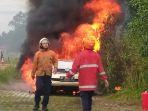 mobil-terbakar-di-tanjungpinang.jpg