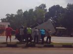 mobil-terbalik_20170111_123245.jpg