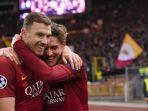 nicolo-zaniolo-memeluk-edin-dzeko-usai-mencetak-gol.jpg