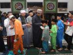 nurdin-basirun-saat-safari-subuh-di-masjid-ar-raudathul-jannah-batu-aji.jpg