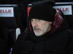 pelatih-ac-milan-stefano-pioli-bicara-soal-kekalahan-lawan-napoli.jpg