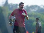 pelatih-kiper-persija-jan-klima.jpg