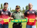 pemain-asing-baru-ps-tni-leonel-jorge-nunez-kiri-dan-facundo-talin_20170502_073856.jpg