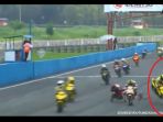 pembalap-malaysia-crash-di-arrc-sentul_20181014_162216.jpg