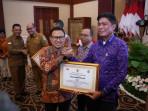 penghargaan-award-pln-tj-pinang.jpg