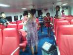 penumpang-kapal-sabang-marindo-saat-kapal-kandas-di-sekitar-pulau-kubung_20150923_224254.jpg