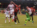 persipura-vs-perseru.jpg