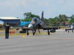 pesawat-hawk_20150417_190528.jpg