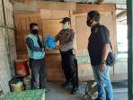 polsek-kkp-bagikan-sembako-di-pelabuhan-internasional-sekupang.jpg